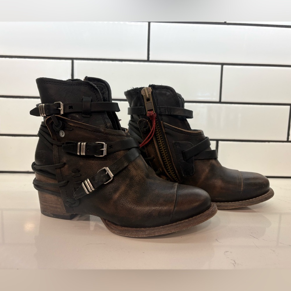 FREEBIRD Crue ankle boot